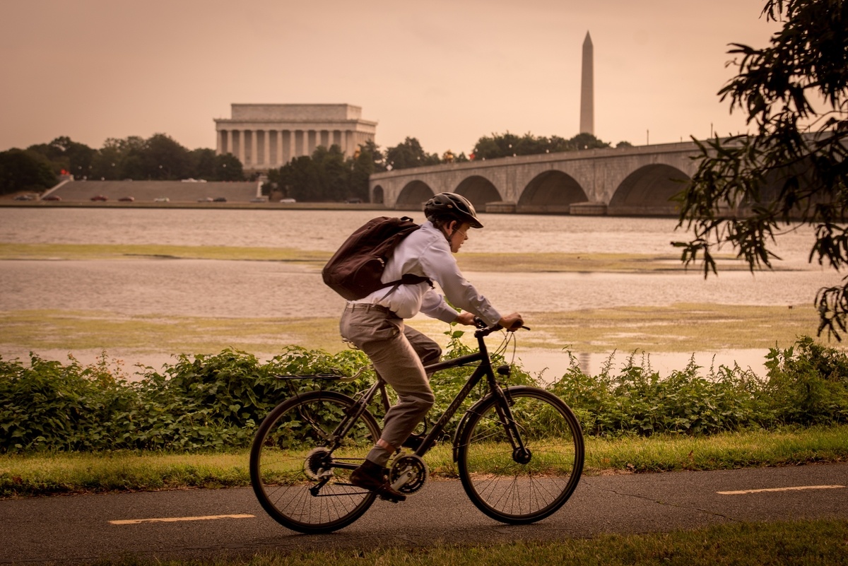 How to Get to Arlington Memorials Using Public Transportation: Pentagon Memorial