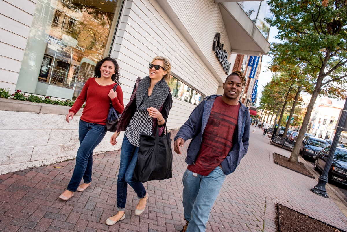 arlington-residents-walking