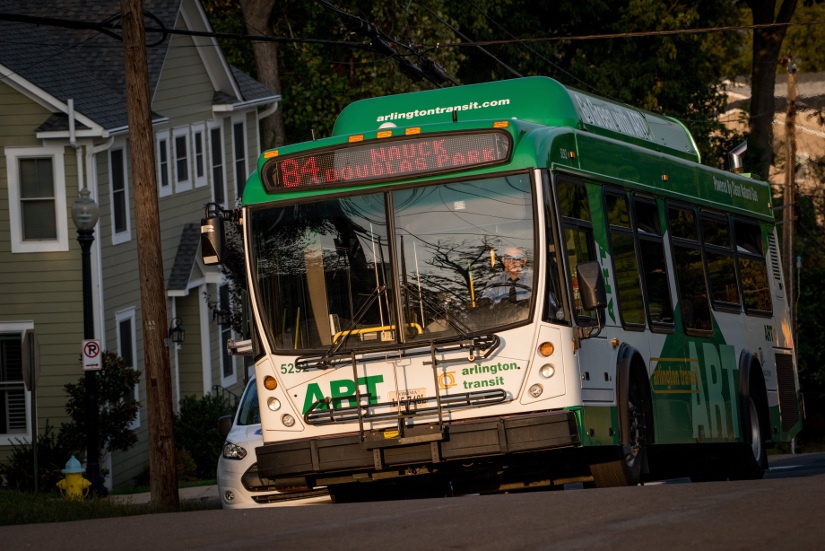 art-84-bus-front.jpg