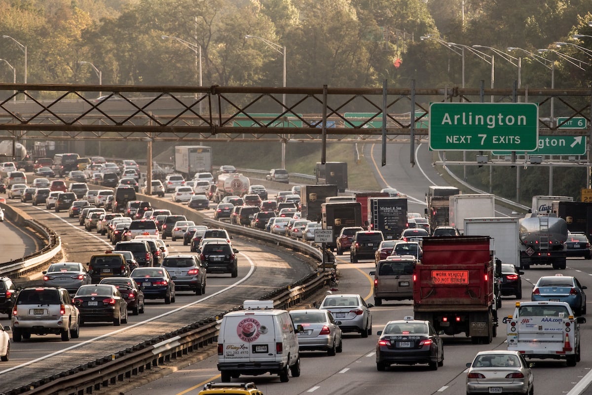 cars-on-i395-arlington-exit