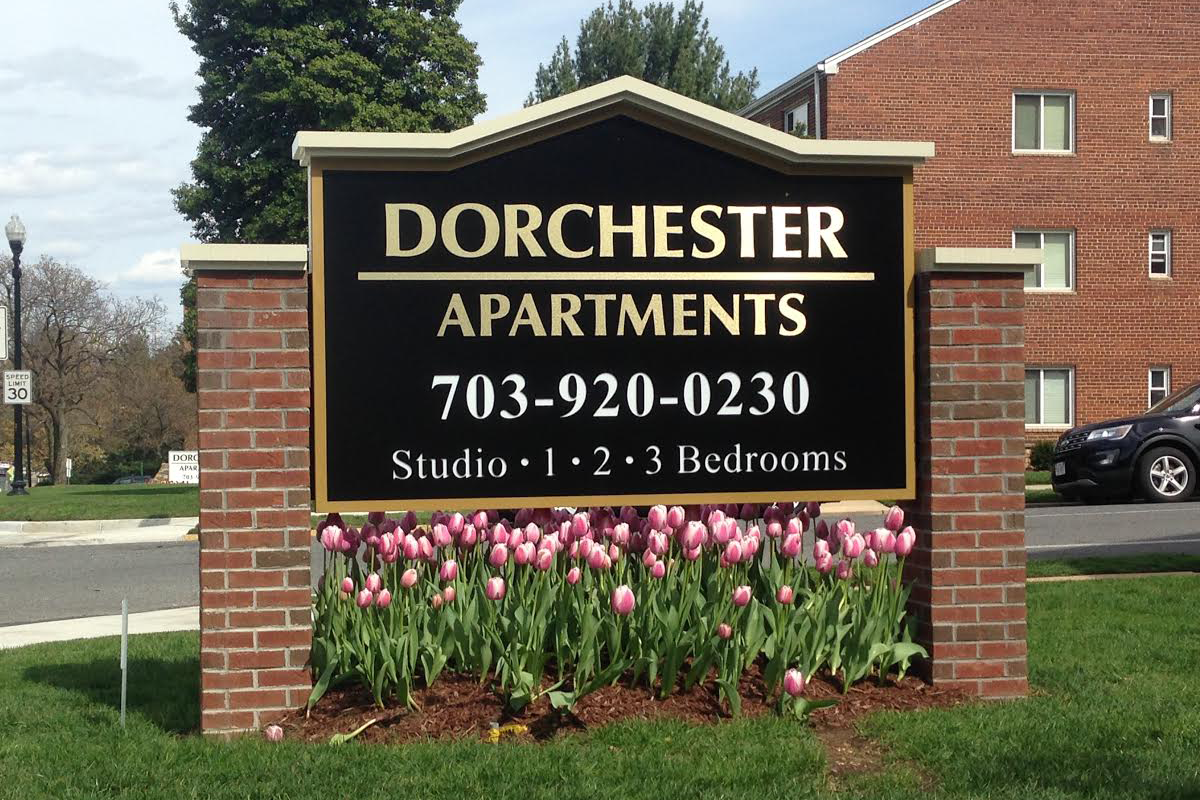 dorchester-apartments-flowers