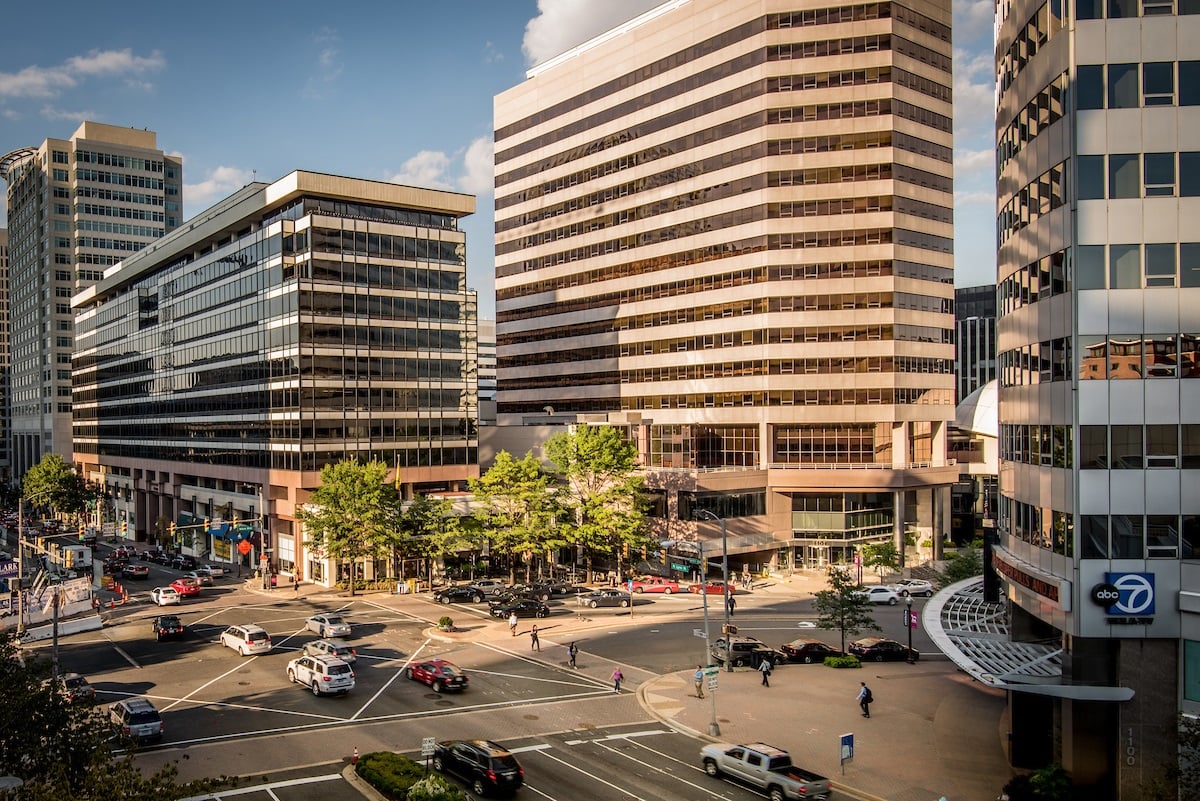 rosslyn-intersection-wilson-blvd