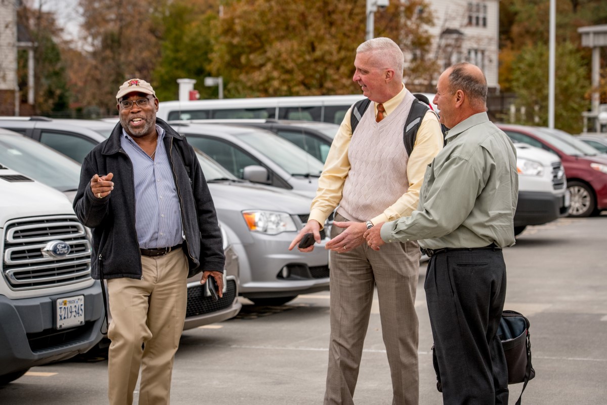 vanpoolers-walking-parking-lot