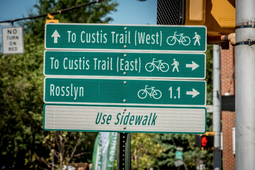 wayfinding-sign-rosslyn