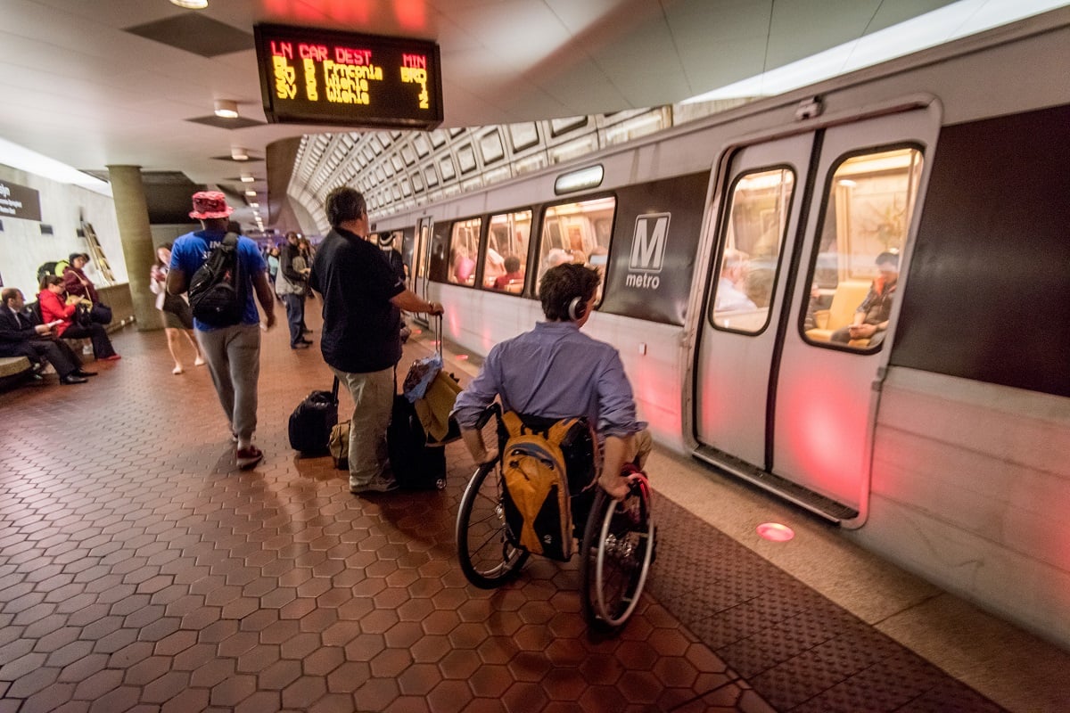 wheelchair-accessibility-metrorail