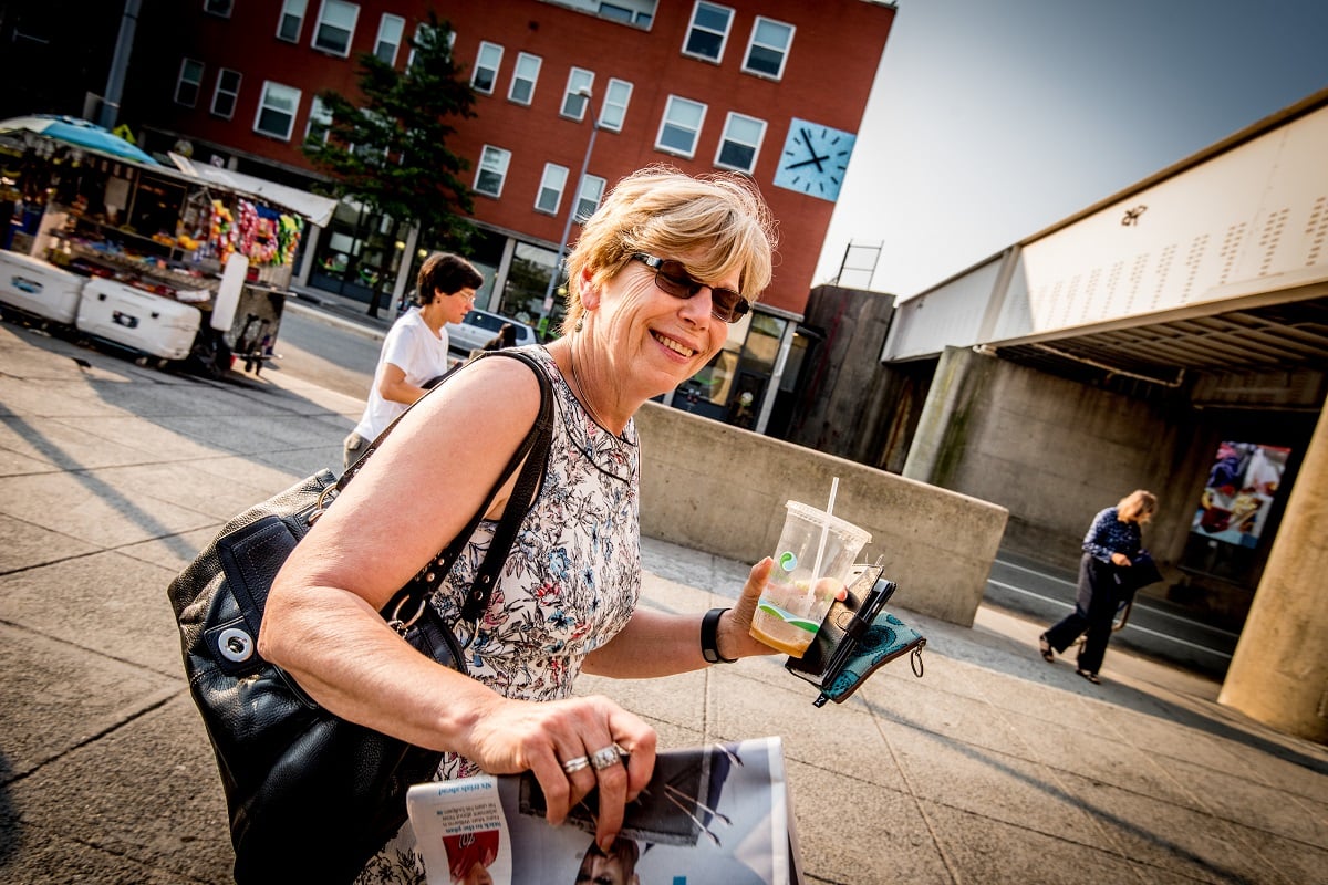 woman-smiling-metro-coffee