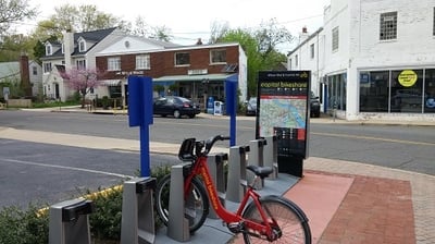 Commonwealth Joe/Java Shack and Capital Bikeshare Station, Arlington, VA 