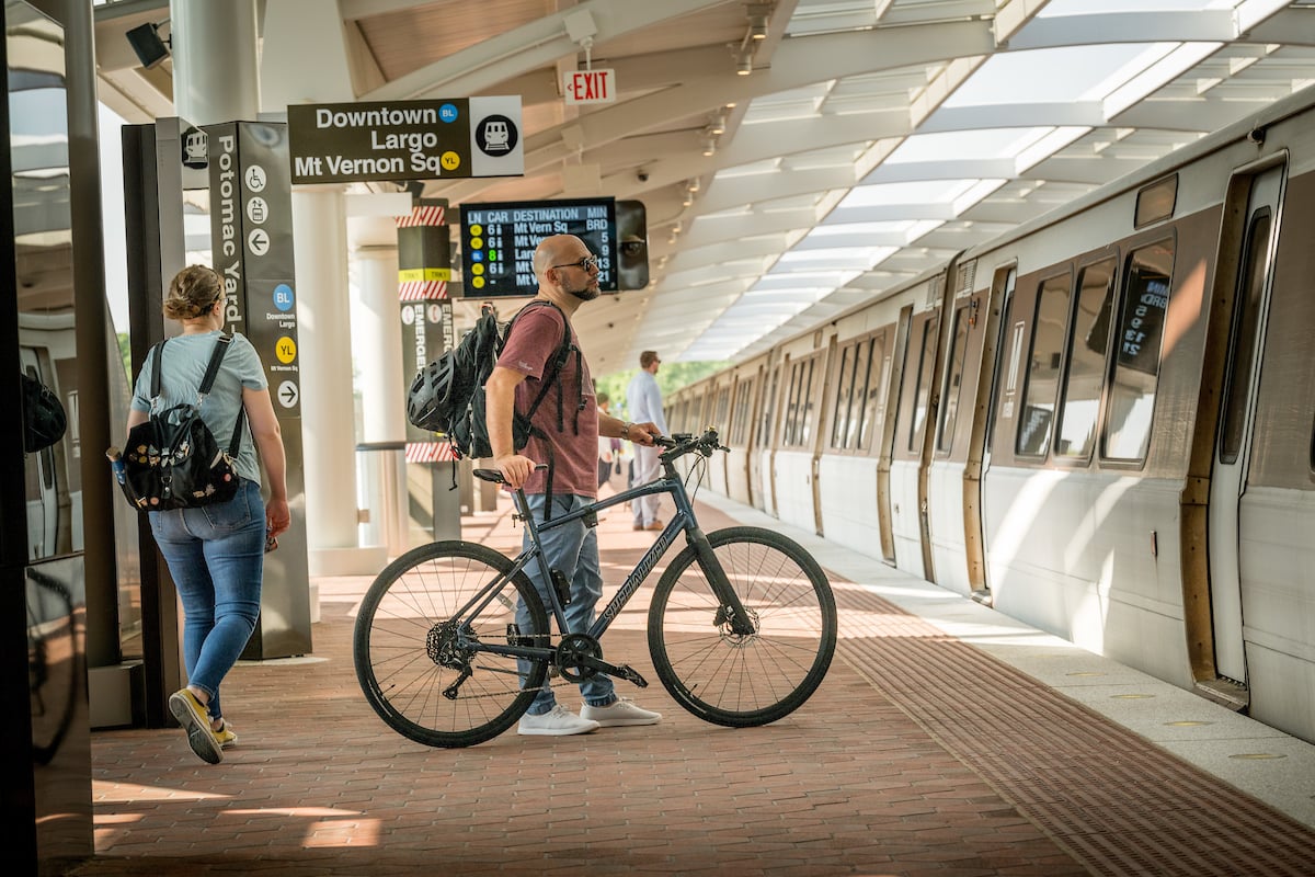 Man-Woman-at-Potomac-Yard-MetroStation