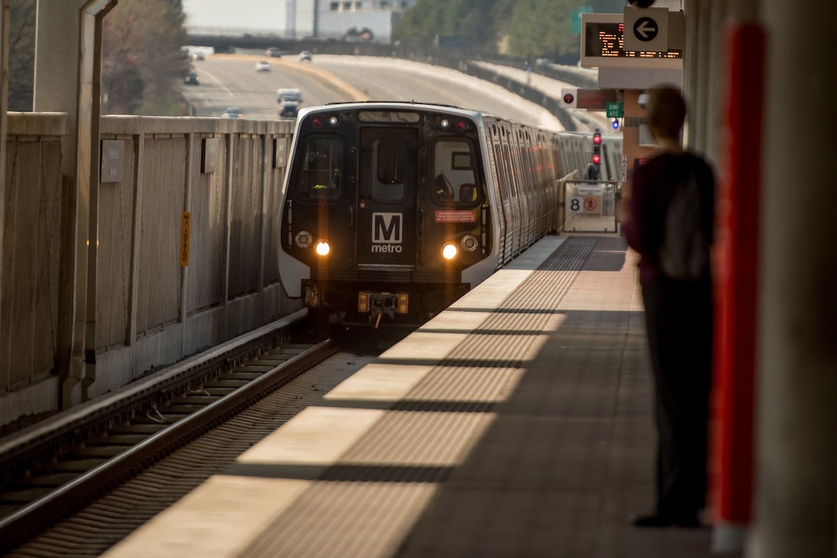 metro-rider-silver-line-i66-1