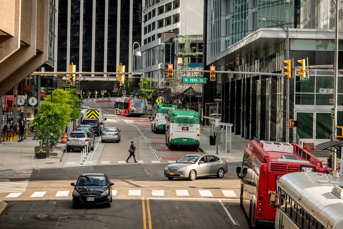 rosslyn-metro-station-street