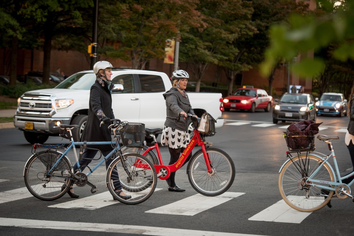 walking-bikers-capital-bikeshare